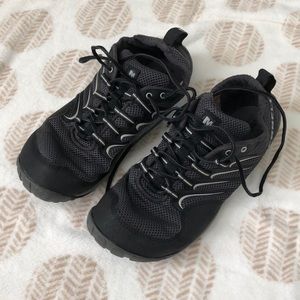 MERRELL VIBRAM SHOES.